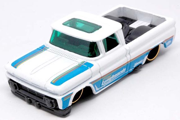 CUSTOM '62 CHEVY PICKUPのレビュー！小粋なサーフトラックが廃品回収 