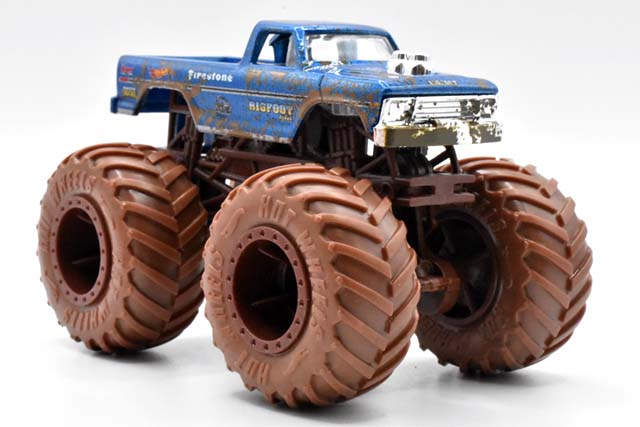 ワンピなど最旬ア！ Traxxas 3653 公式ライセンス商品 ビッグフット